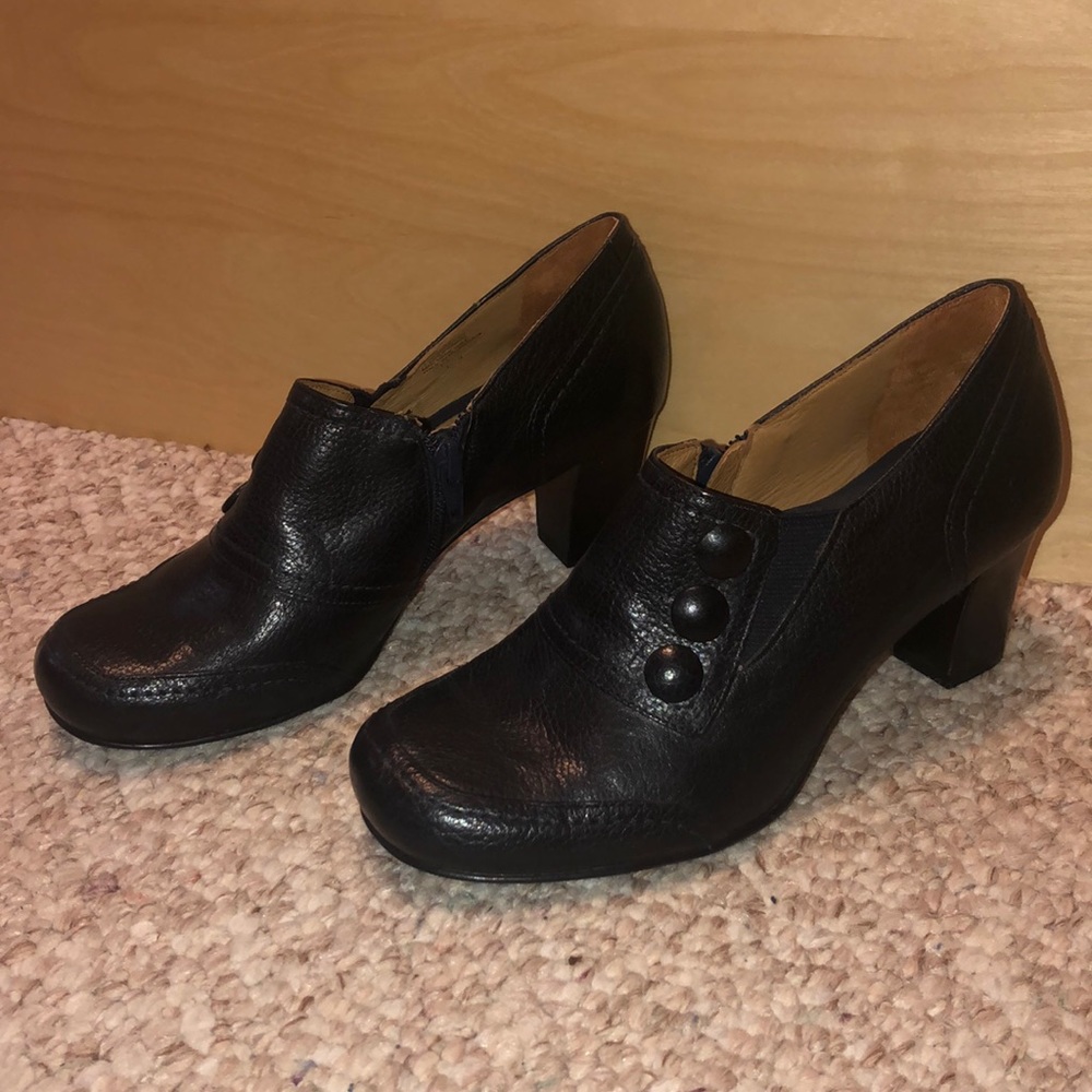 Nurture Leon Stack Heel pump